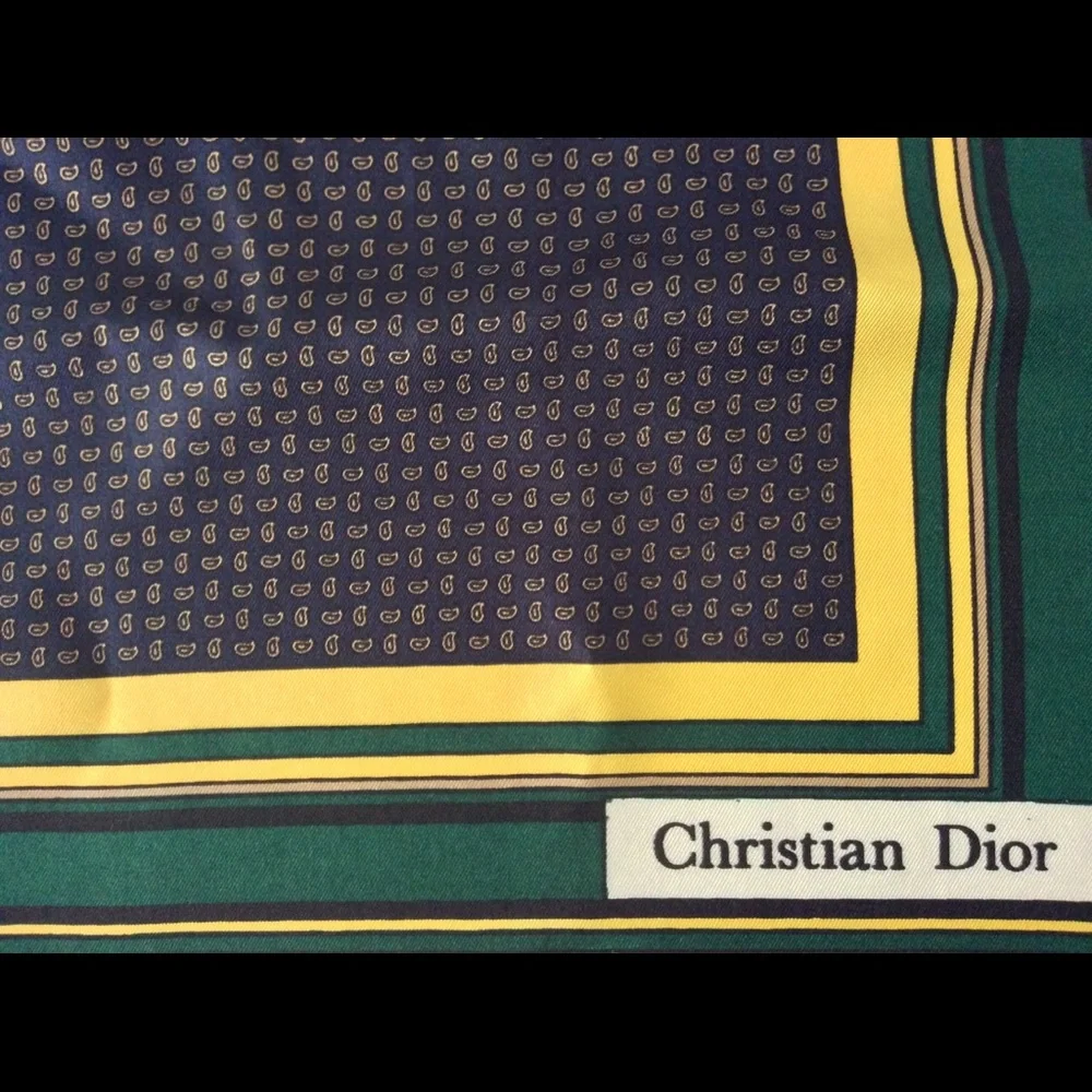 CHRISTIAN DIOR NECK SCARF